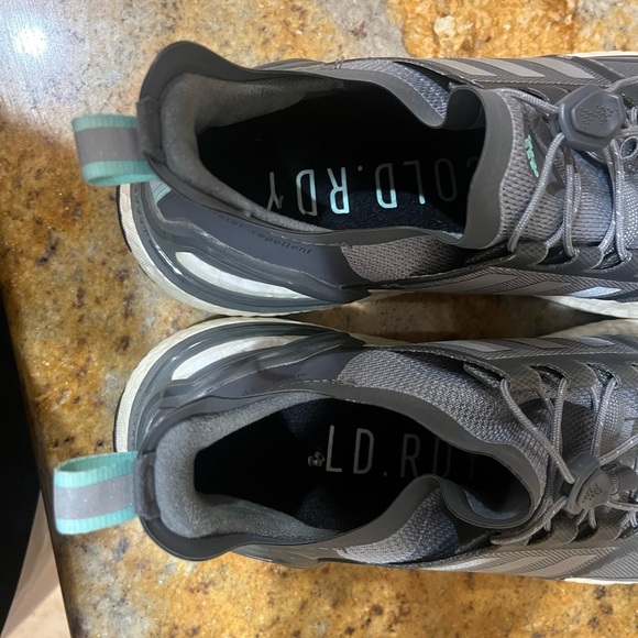 Adidas Ultraboost Cold RDY size 9 - Picture 8 of 9